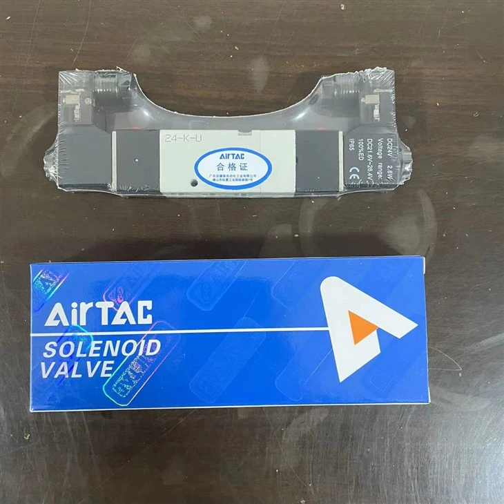 4V130E-M5 AC 220V AIRTEC 4V130 Pneumatic Solenoid Valve